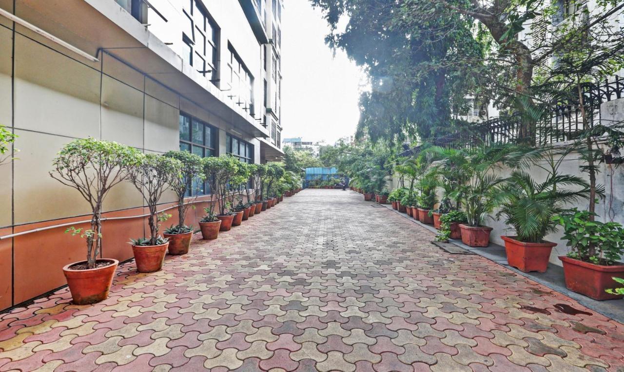 Treebo Trend Bandra Apartments Mumbai Luaran gambar