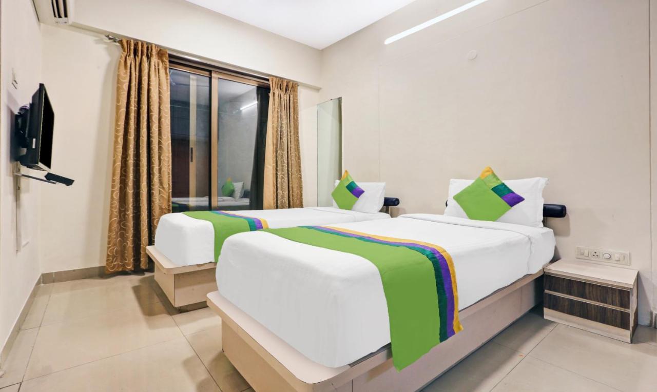 Treebo Trend Bandra Apartments Mumbai Luaran gambar