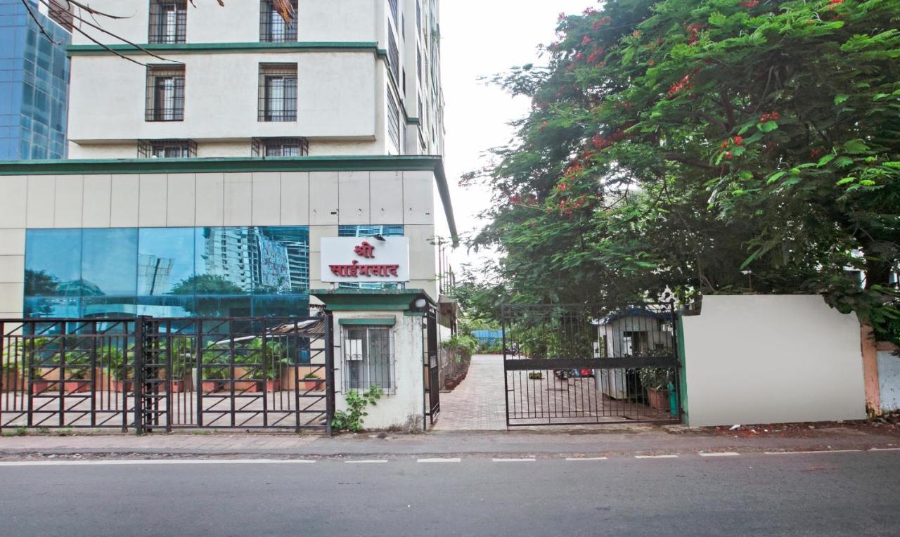 Treebo Trend Bandra Apartments Mumbai Luaran gambar
